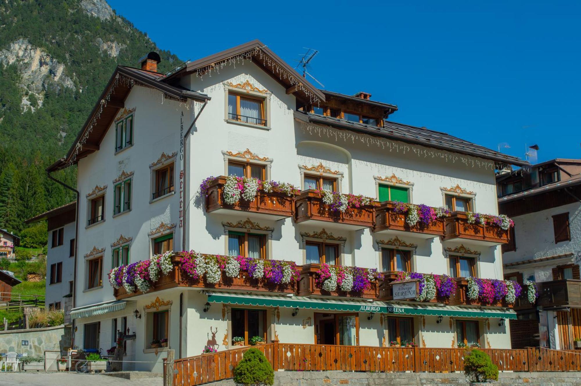 Hotel Serena - Tre Cime Views Ауронцо ди Кадоре Екстериор снимка