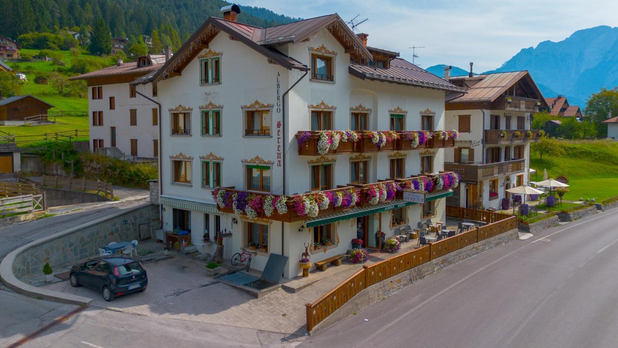 Hotel Serena - Tre Cime Views Ауронцо ди Кадоре Екстериор снимка